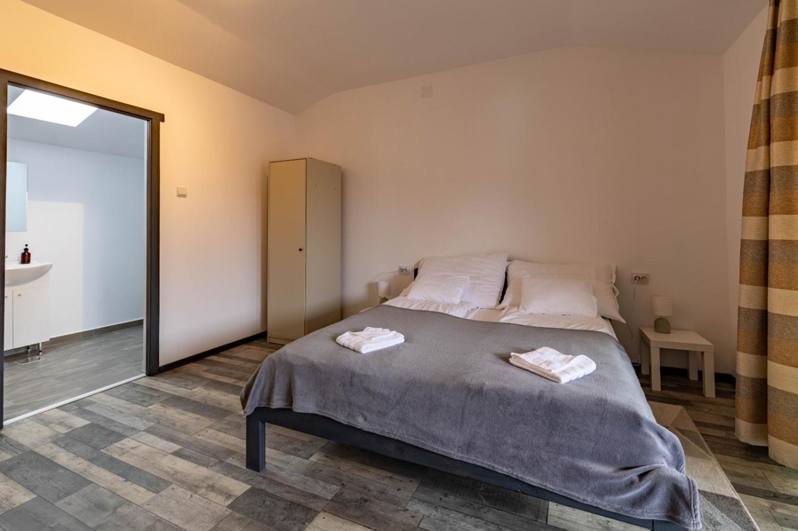 Happy Nest Hotel Luna de Sus  Buitenkant foto