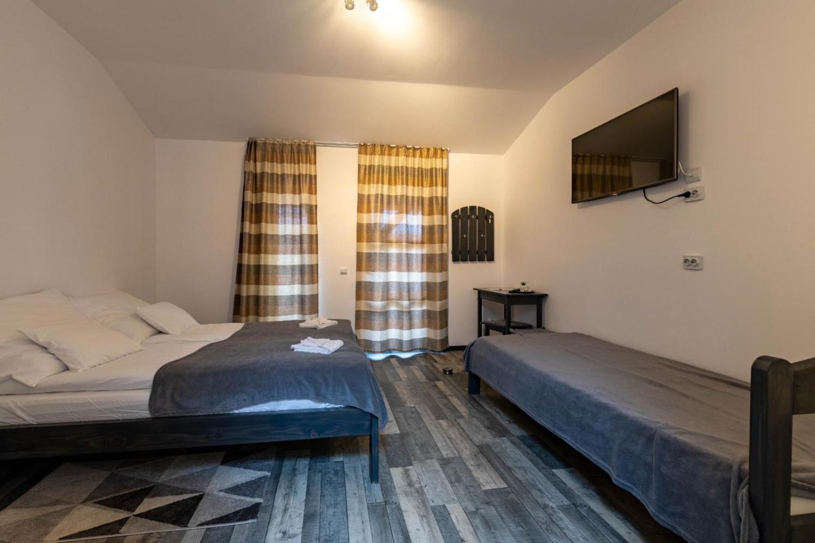Happy Nest Hotel Luna de Sus  Buitenkant foto